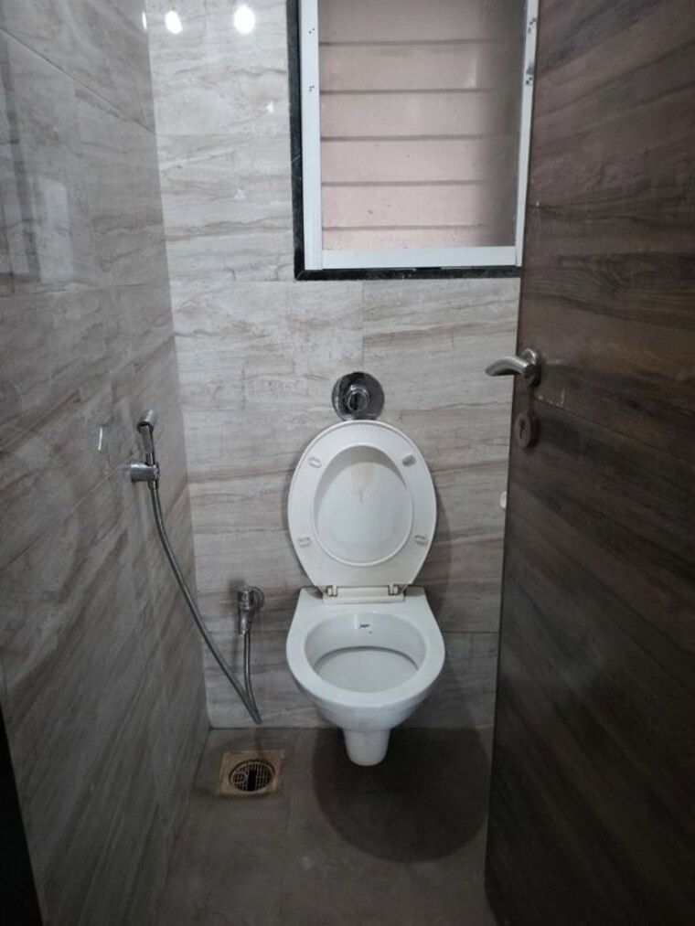 Bathroom, squarefeet-ace-square 1 Bedroom 430 Sq.Ft. Apartment In Thane West Thane 9866572