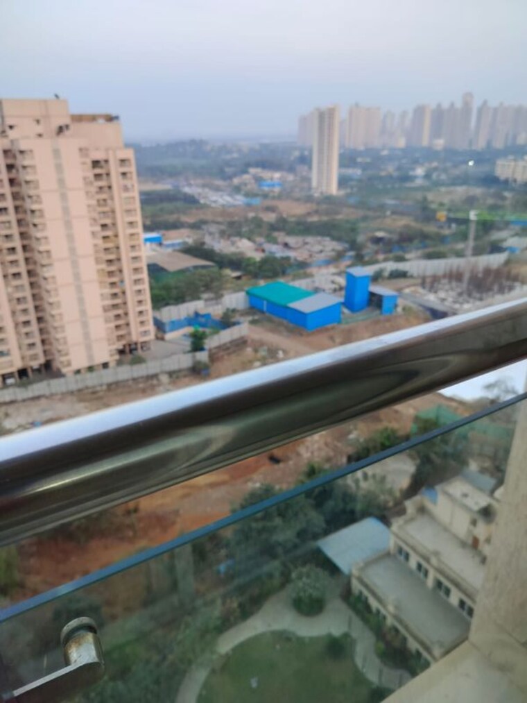 Swimming Pool, squarefeet-ace-square 1 Bedroom 430 Sq.Ft. Apartment In Thane West Thane 9866572