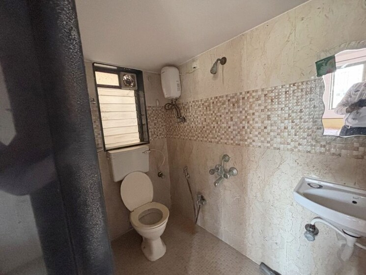 Bathroom, vardhman-gardens 2 Bedroom 650 Sq.Ft. Apartment In Balkum Pada Thane 9866788