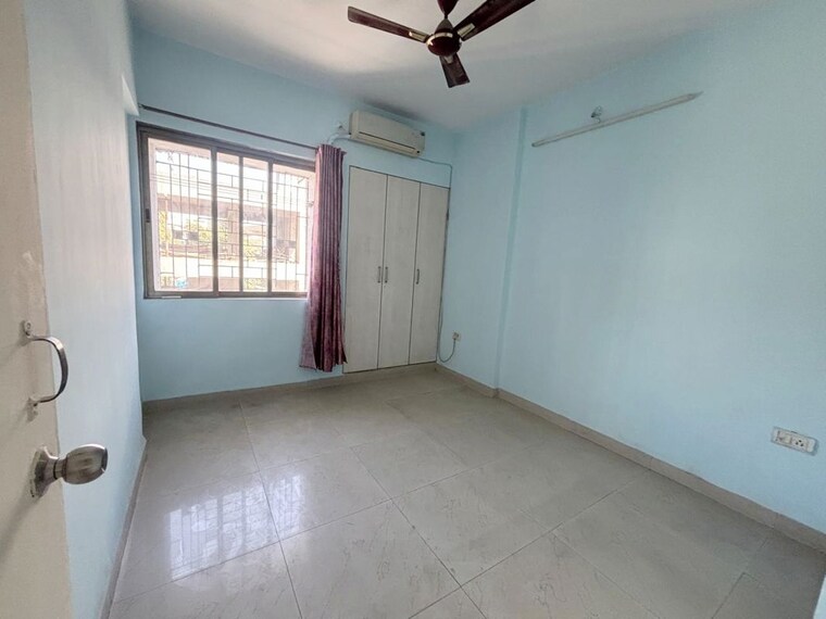 Room, vardhman-gardens 2 Bedroom 650 Sq.Ft. Apartment In Balkum Pada Thane 9866788