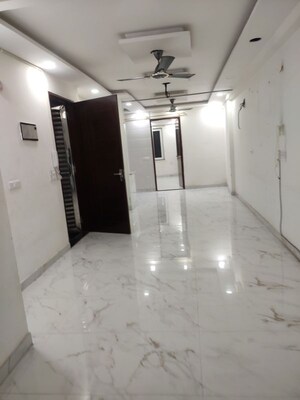 Room in 2 BHK Builder Floor at Kirti Nagar – for Rent