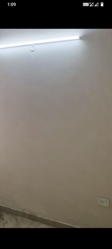 Room in 3 BHK Builder Floor at Sector 143 – for Rent