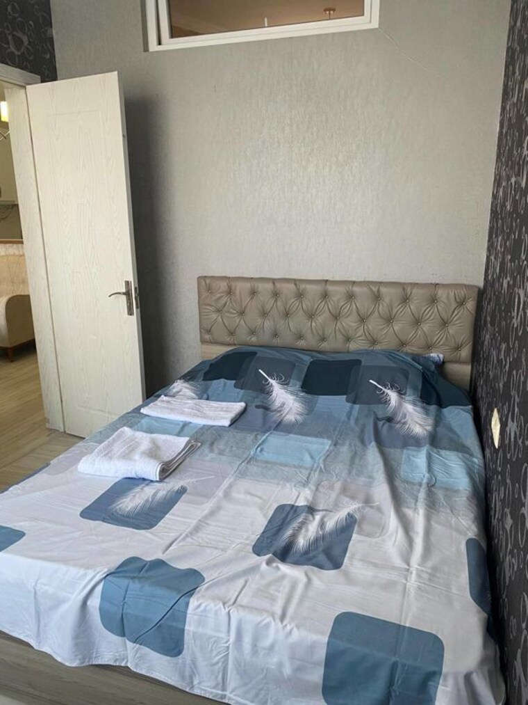 Bedroom, sector 52 3 Bedroom 1524 Sq.Ft. Builder Floor In Sector 52 Gurgaon 9866686