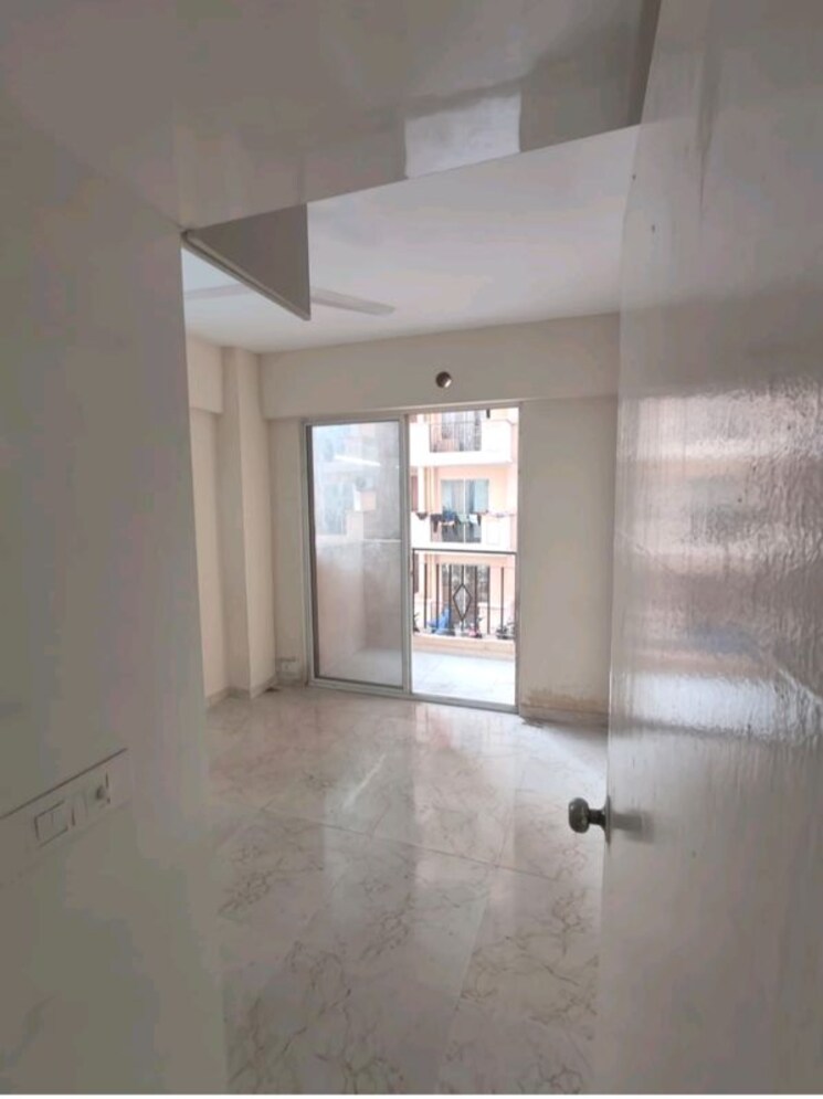 Room, signature-global-proxima 2 Bedroom 674 Sq.Ft. Apartment In Sector 89 Gurgaon 9866878