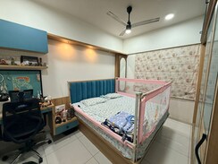 2 BHK + Extra Room Apartment For Rent in Kolte Patil R1 Life Republic