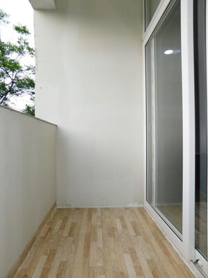 Balcony in 3 BHK Builder Floor at Sector 52 – for Rent