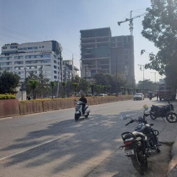 Parking in  Showroom at Vijay Nagar – for Sale