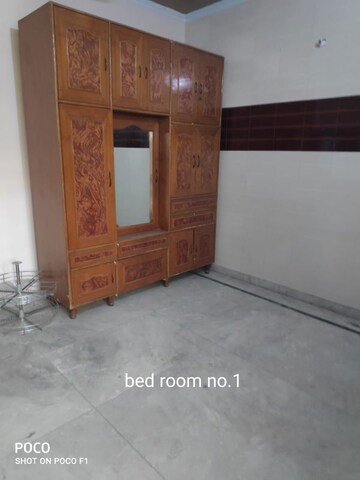 Room in 2 BHK Independent House at Sector 4 – for Rent