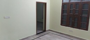 Room in 2 BHK Independent House at Sector 4 – for Rent