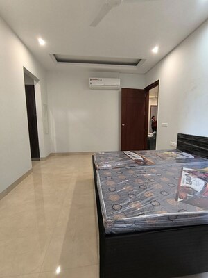 Bedroom in 2 BHK Apartment at Ardee City, Sector 52 – for Rent
