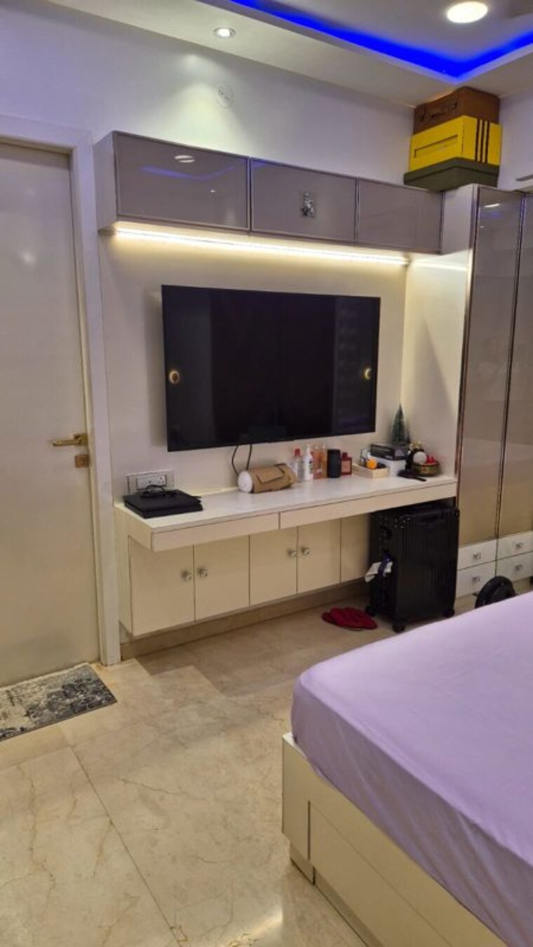 Room, kalpataru-radiance 5 Bedroom 2500 Sq.Ft. Apartment In Goregaon West Mumbai 9867108