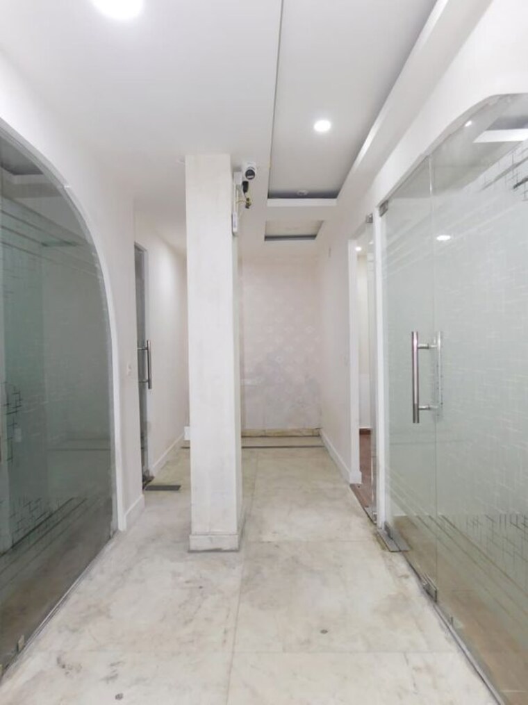 undefined, greater kailash ii Commercial Office Space 250 Sq.Yd. In Greater Kailash ii Delhi 9867113