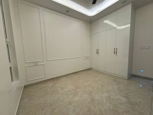 Room in 3 BHK Apartment at Aurobindo Kohinoor, Serilingampally – for Rent