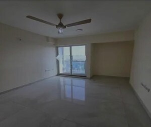 2 BHK Apartment For Rent in Sheth Avalon, Laxmi Nagar