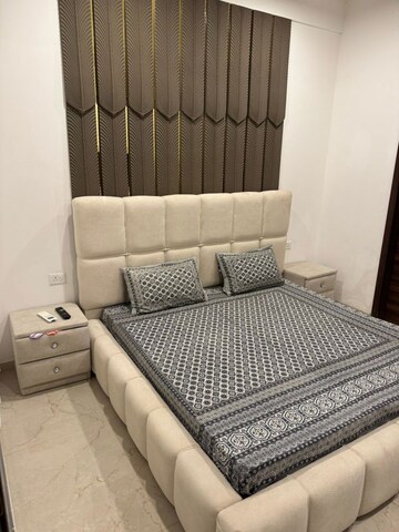 Bedroom in 3 BHK Apartment at Smart World Orchard, Sector 61 – for Rent