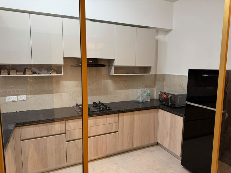 Kitchen, smart-world-orchard 3 Bedroom 1630 Sq.Ft. Apartment In Sector 61 Gurgaon 9867165