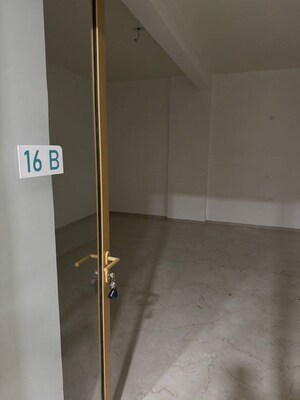 Furnished Amenities in 3 BHK Apartment at Smart World Orchard, Sector 61 – for Rent