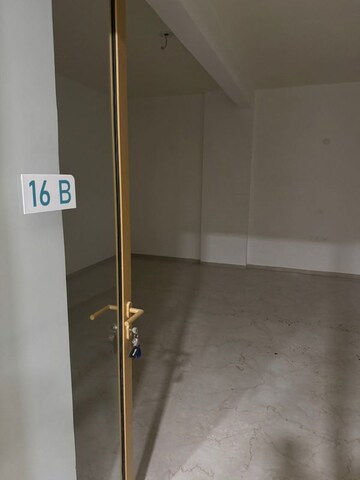 Furnished Amenities in 3 BHK Apartment at Smart World Orchard, Sector 61 – for Rent