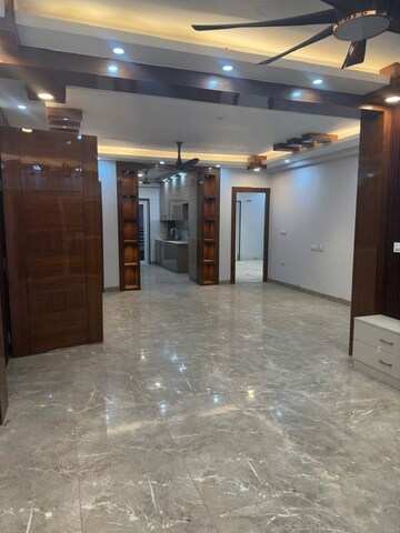 Room in 3 BHK Builder Floor at Ansal API Esencia, Sector 67 – for Rent