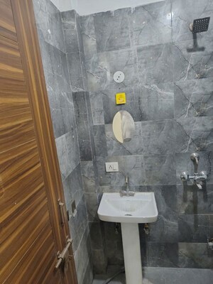 Bathroom in 2 BHK Builder Floor at Sector 4 Greater Noida – for Rent