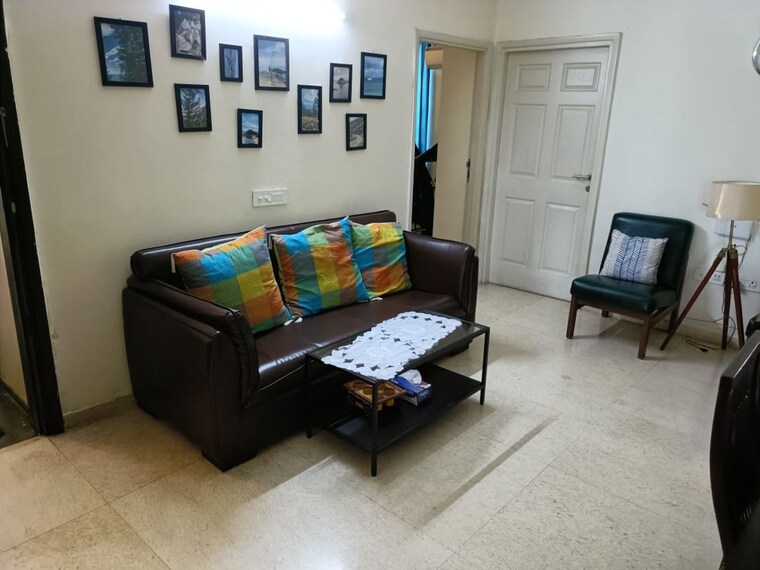 Living Room, emaar-mgf-emerald-hills 4 Bedroom 400 Sq.Yd. Apartment In Sector 65 Gurgaon 9867256