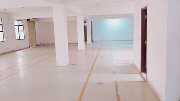  Showroom For Rent in Jangpura