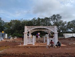 Plot For Sale in Manneguda