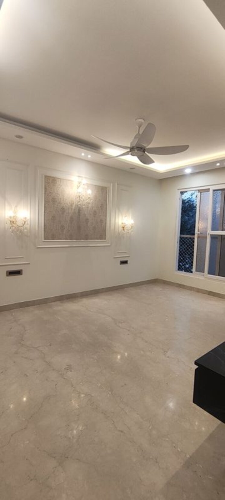 Room, emaar-marbella 3.5 Bedroom 267 Sq.Yd. Builder Floor In Sector 66 Gurgaon 9867584