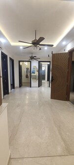 3.5 BHK + Pooja Room,Servant Room,Study Room,Extra Room 267 Sq.Yd. Builder Floor in Emaar Marbella