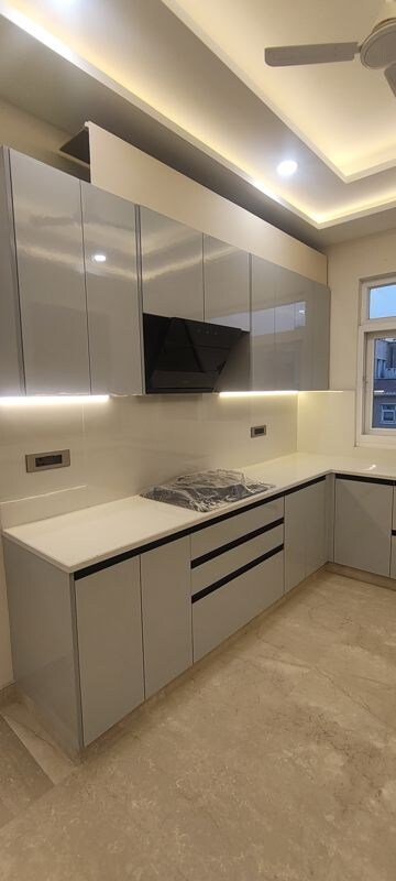 Kitchen in 3.5 BHK Builder Floor at Emaar Marbella, Sector 66 – for Sale