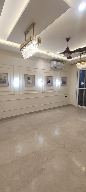 Room in 3.5 BHK Builder Floor at Emaar Marbella, Sector 66 – for Sale