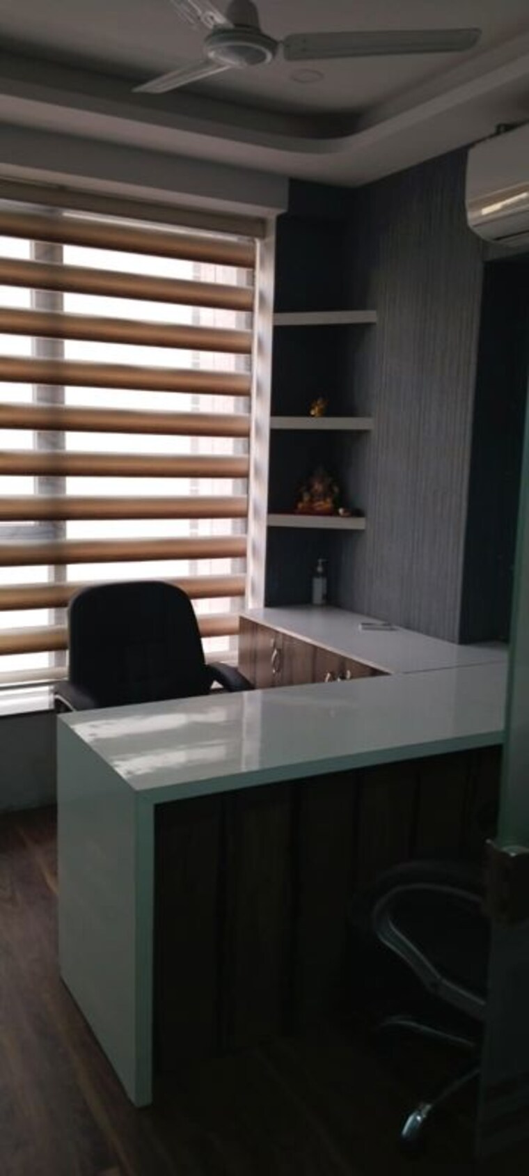 Kitchen, goyal-palladium Commercial Office Space 685 Sq.Ft. In Makarba Ahmedabad 9867384