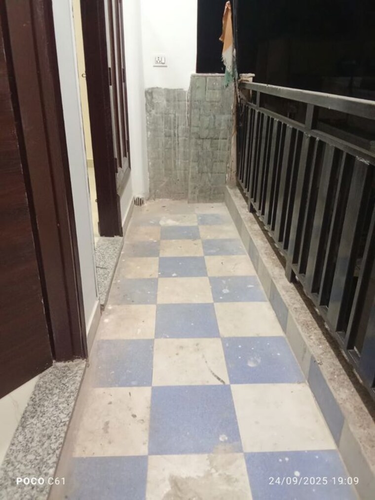 Balcony, maidan garhi 2 Bedroom 607 Sq.Ft. Builder Floor In Maidan Garhi Delhi 9867459