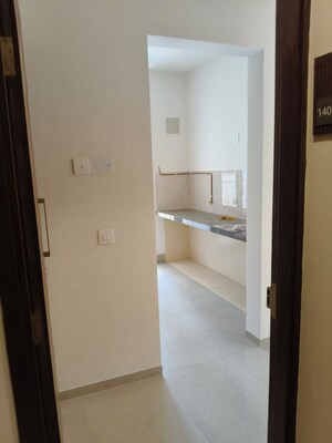 Room in 2 BHK Apartment at Piramal Vaikunth, Balkum Pada – for Sale