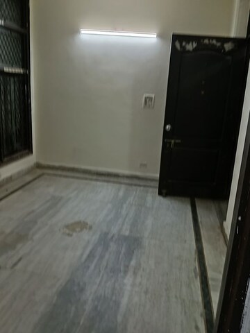 2 BHK Builder Floor For Rent in Ignou Road