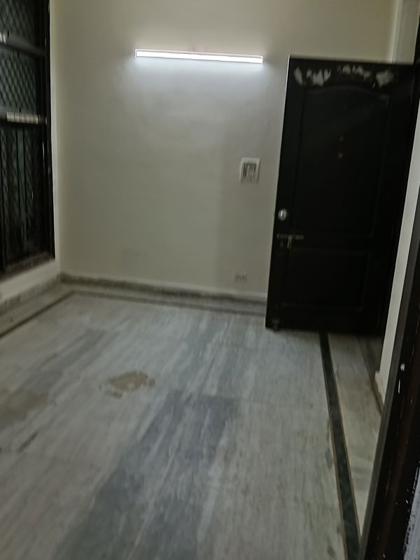 2 BHK Builder Floor For Rent in IGNOU Road