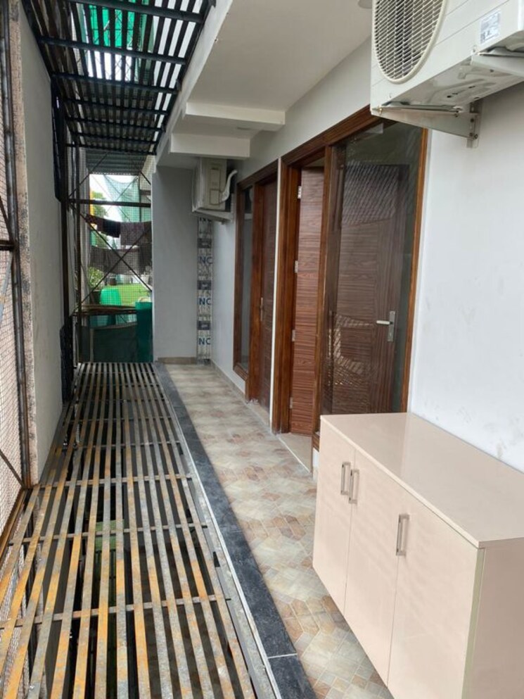 Balcony, ansal-sushant-lok-i 3.5 Bedroom 1700 Sq.Ft. Builder Floor In Sector 43 Gurgaon 9867624