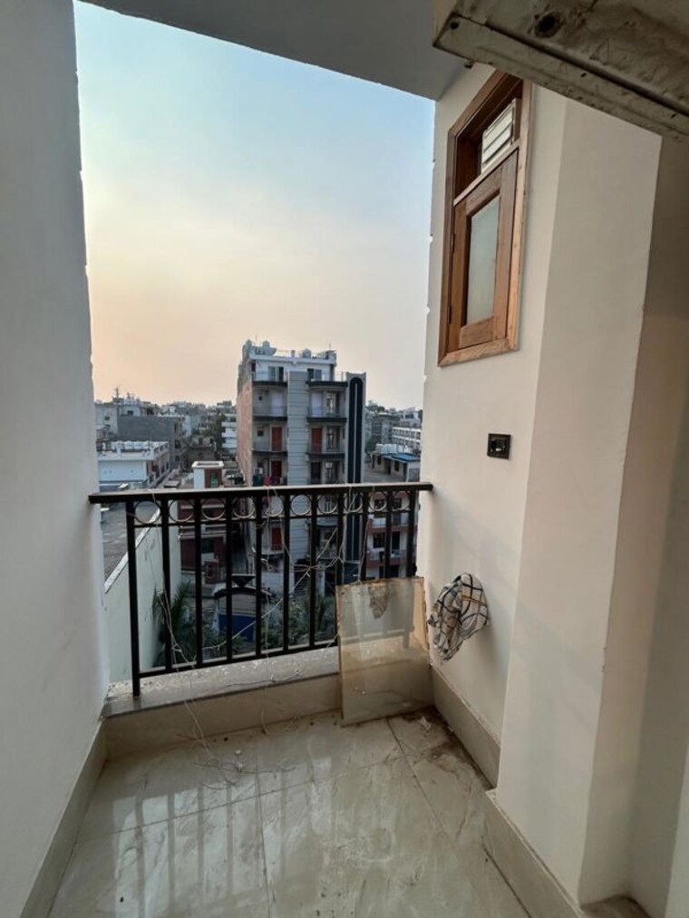 Balcony, saket 1 Bedroom 550 Sq.Ft. Apartment In Saket Delhi 9867673