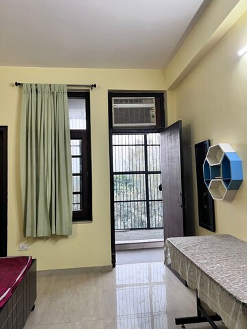 Living Room in 2 BHK Builder Floor at Super MIG, Sector 105 – for Rent