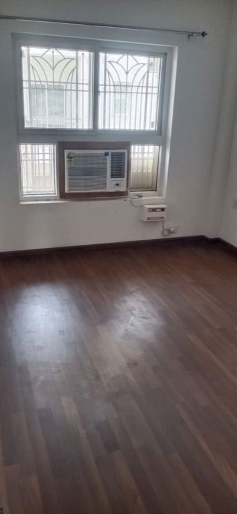 Room, op-floridaa 2 Bedroom 473 Sq.Ft. Apartment In Sector 82 Faridabad 9867783