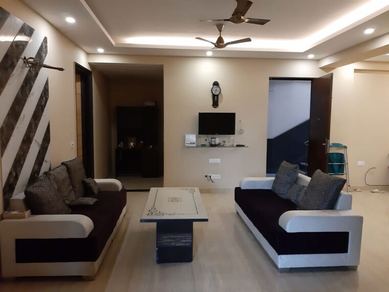 Living Room, shivalik colony 3 Bedroom 1852 Sq.Ft. Independent House In Shivalik Colony Delhi 9868079