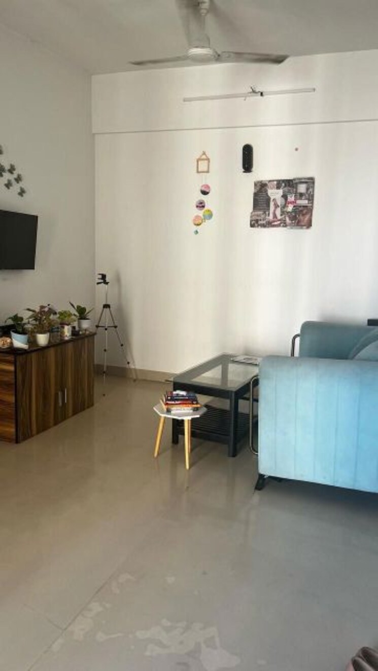 Living Room, embassy-one-thane 1 Bedroom 464 Sq.Ft. Apartment In Panch Pakhadi Thane 9868088