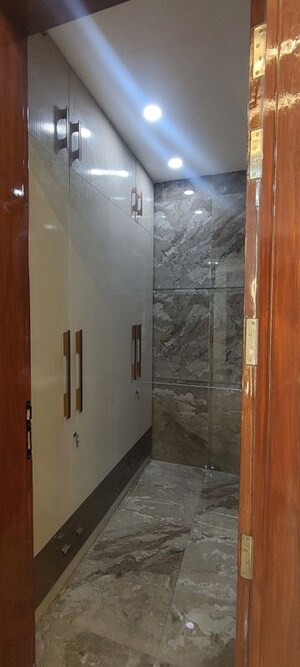 Bathroom in 4 BHK Builder Floor at Emaar MGF Emerald Hills, Sector 65 – for Sale