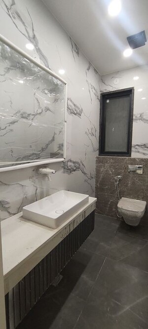 Bathroom in 4 BHK Builder Floor at Emaar MGF Emerald Hills, Sector 65 – for Sale