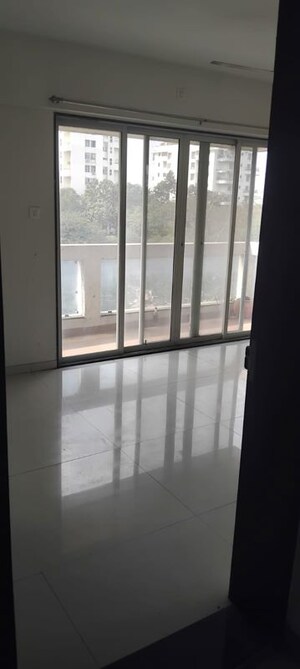 Room in 2 BHK Apartment at Paradigm Shree Sneh, Aundh – for Rent