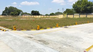 Plot Area in  Plot at Dindugal nh – for Sale