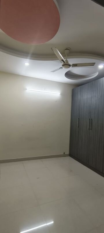 Room in 2 BHK Apartment at Dwarka – for Rent