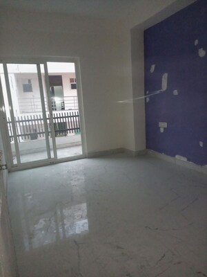 Room in 3 BHK Builder Floor at ML 73 Avenue, Sector 73 – for Sale