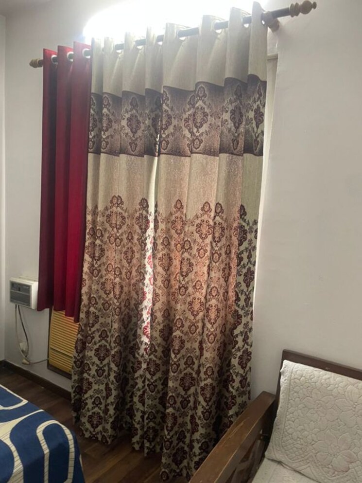 Bedroom, vasant kunj 3 Bedroom 1500 Sq.Ft. Builder Floor In Vasant Kunj Delhi 9868543