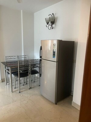 Room in 3 BHK Builder Floor at Vasant Kunj – for Rent